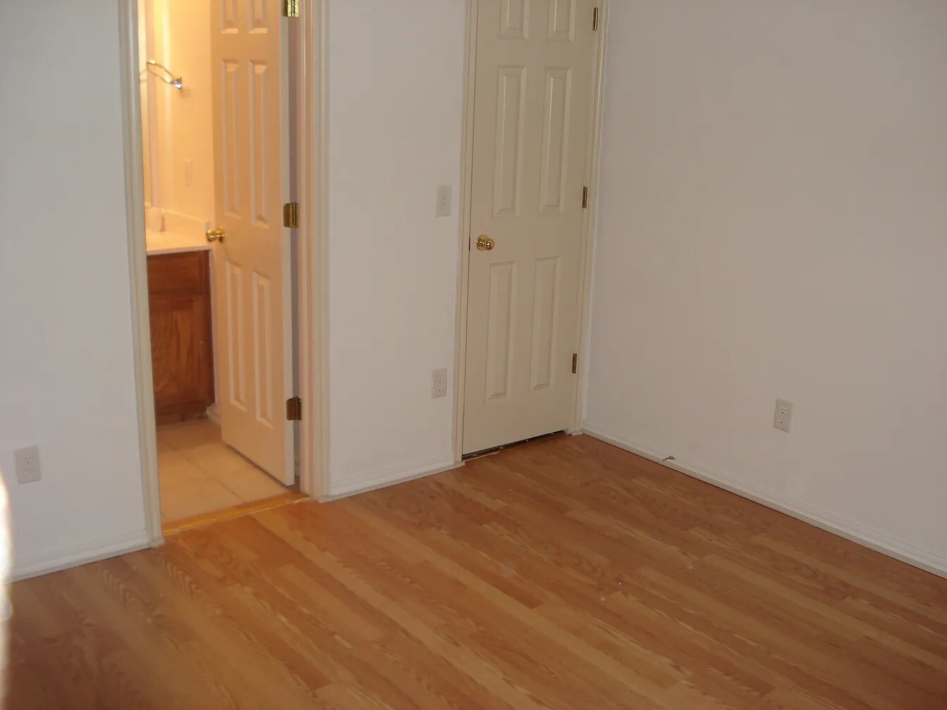 Building Photo - 413 Pinehurst drive