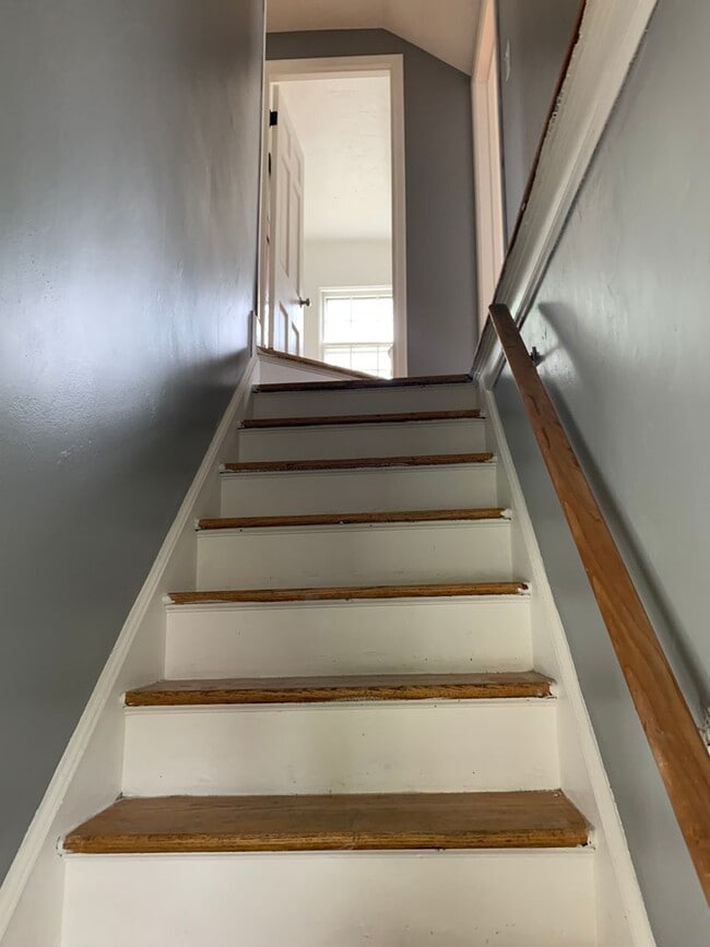Building Photo - Coming Soon !3 Bedroom, Garage June 6th