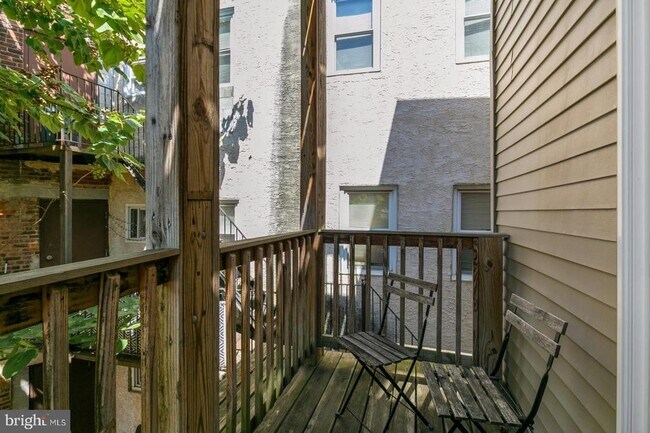 Building Photo - 2024 Ridge Ave