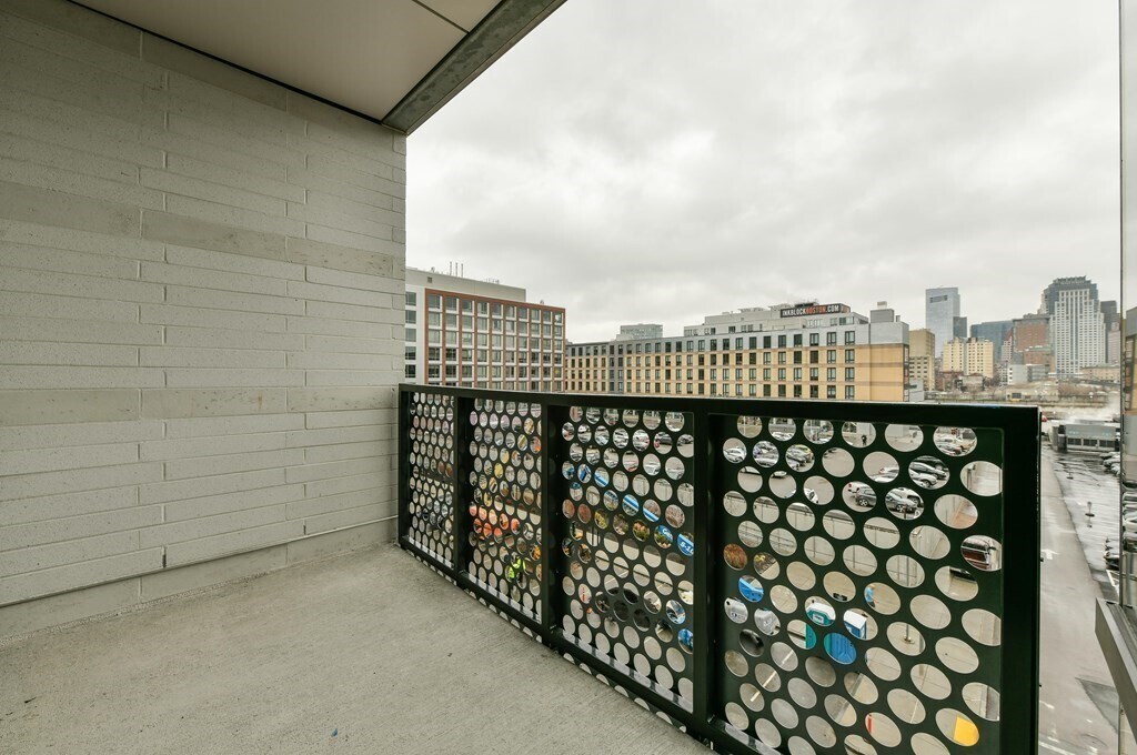 Building Photo - 40 Traveler St