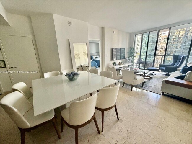 Building Photo - 88 SW 7th St