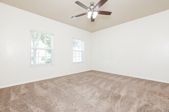 Building Photo - 8114 Malago Point Dr