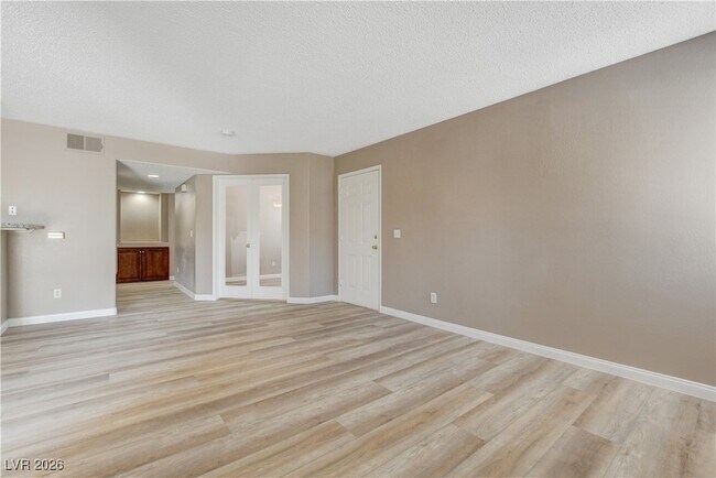 Building Photo - 760 Hunters Creek Ln