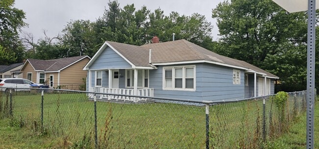Primary Photo - 2271 N Minnesota St