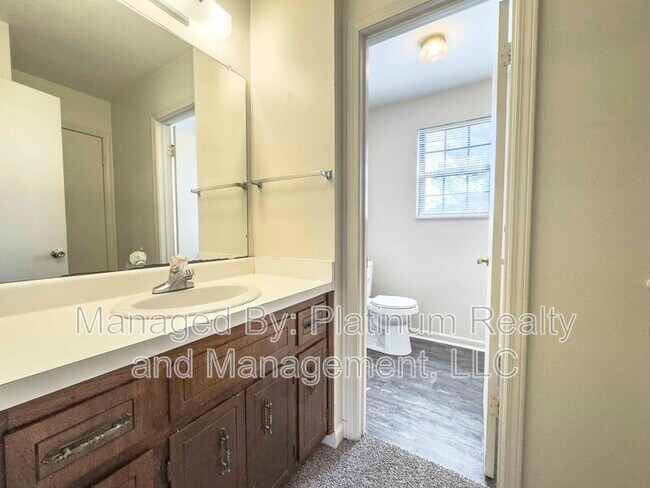 Building Photo - 1603 Minglewood Dr