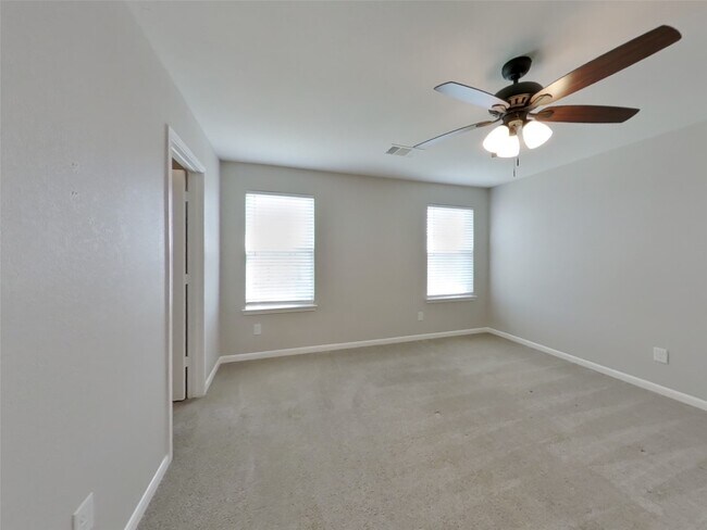 Building Photo - 5342 Castle Discordia St