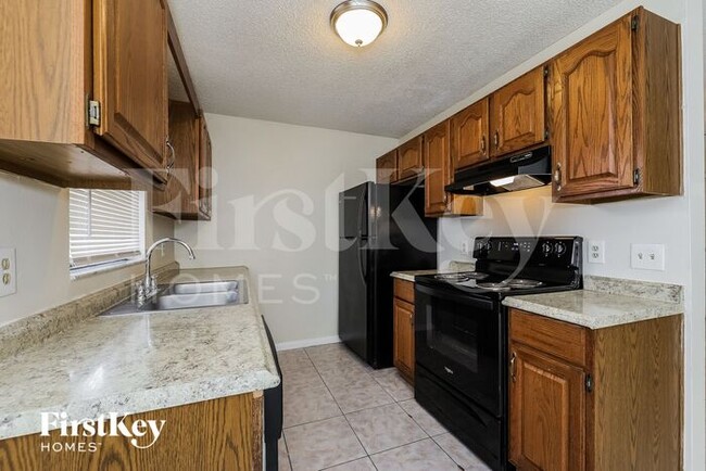 Building Photo - 398 Lake Daisy Dr