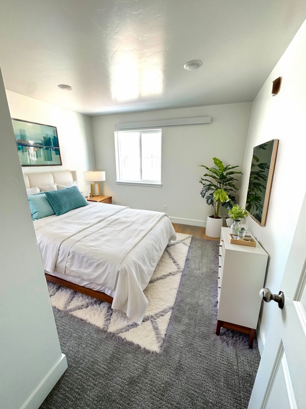 Building Photo - 5963 N Freedom Rd