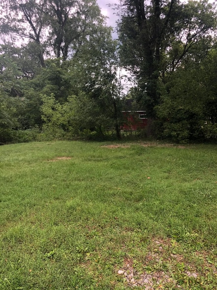 Building Photo - 416 Riverview Ave