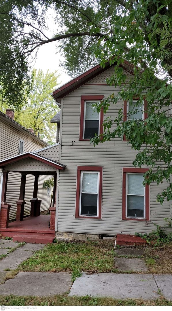 Building Photo - Great 2 bed 1.5 bath home includes bonus room and has central air conditioning!