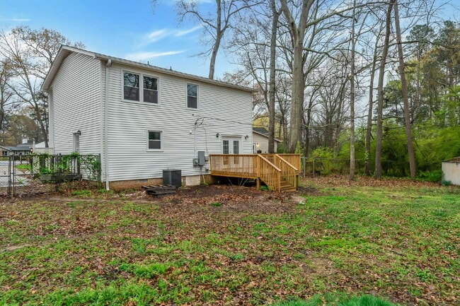 Building Photo - Beautiful 3 Bedroom, 2.5 Bath Home Tucked Away on Cul-de-Sac $1,825/mo rent