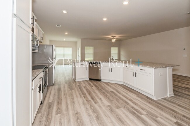 Building Photo - 603 Mackenzie Cv