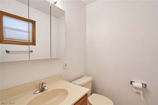 Building Photo - 1056 Endicott Dr