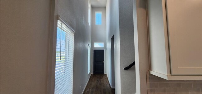 Building Photo - 409 Mira Mesa Dr