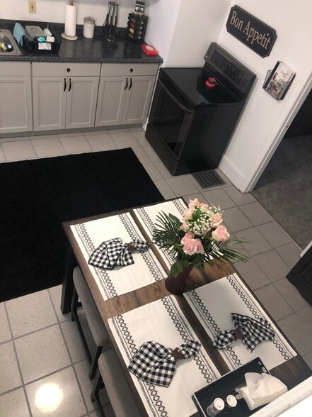 Building Photo - 66 3rd St