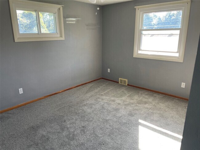Building Photo - 524 Winston Dr