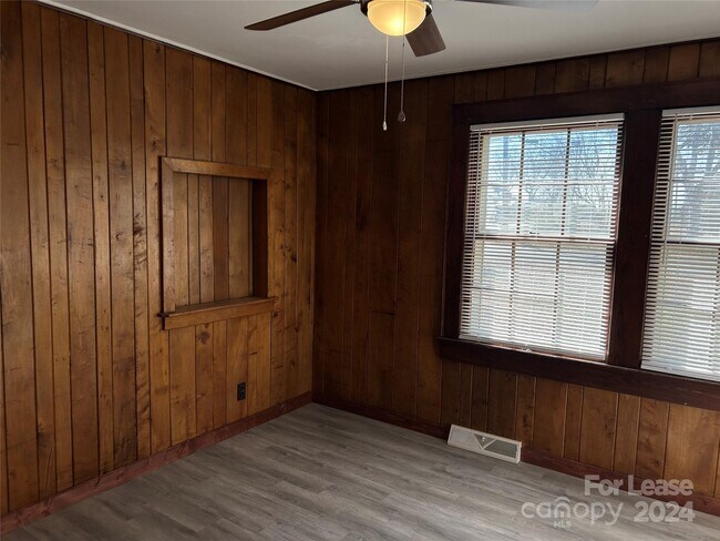 Building Photo - 4100 Avalon Ave