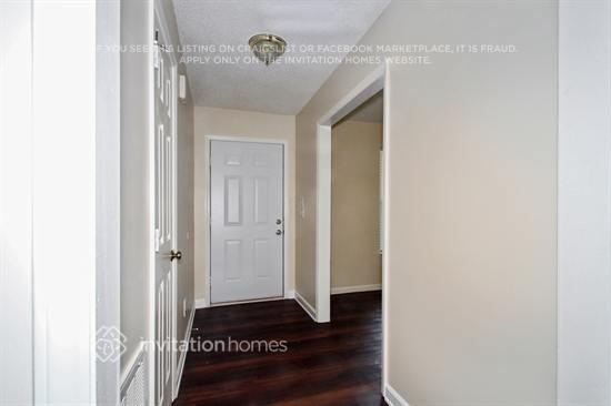 Building Photo - 5937 Loch Arbor Ln