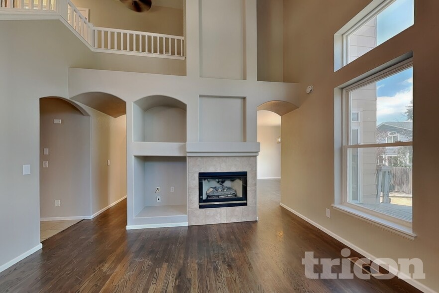 Building Photo - 9061 Renoir Dr