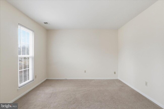 Building Photo - 5516 Dunsmore Rd