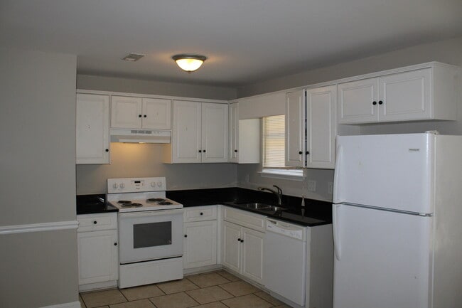 Building Photo - 3502 Sidesaddle Ct