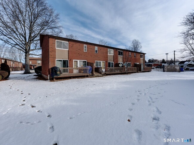 Building Photo - 275 Pierremount Ave