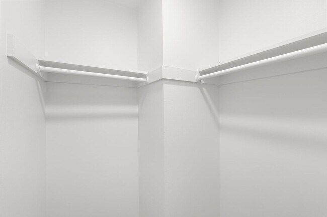 Building Photo - 219 Avenida Santa Barbara