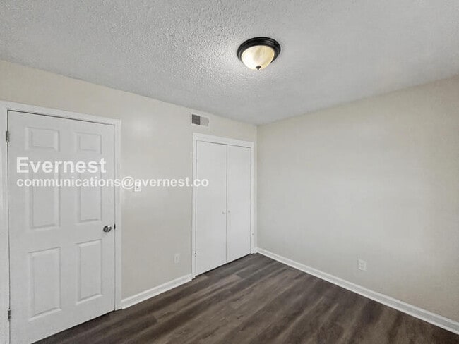 Building Photo - 4344 Bow St