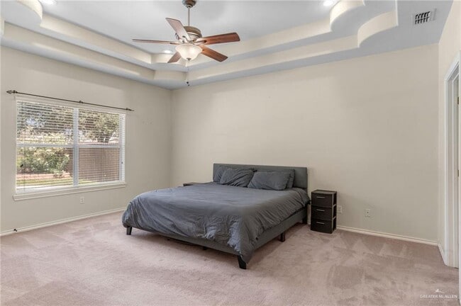 Building Photo - 30 Nicole Dr