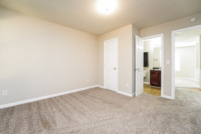 Building Photo - 1906 Bridgestone Cir