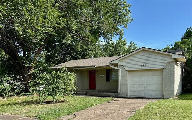 Primary Photo - 522 E Daugherty Dr