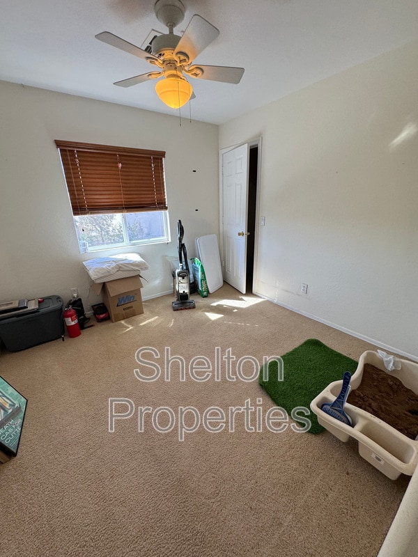 Building Photo - 22831 W Mesquite Dr