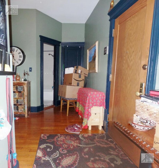 Building Photo - 2 bedroom in Brighton MA 02134