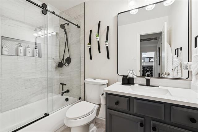 Building Photo - 2653 Jacobson Dr