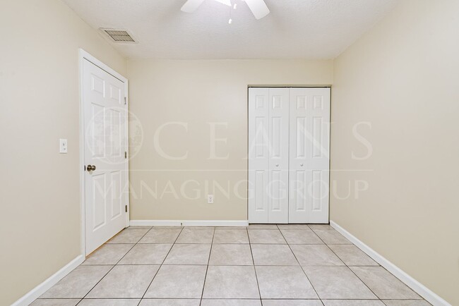 Building Photo - Charming 3-Bedroom Home Just 3 Blocks from...