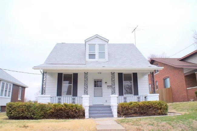 Primary Photo - 837 Lebanon Ave