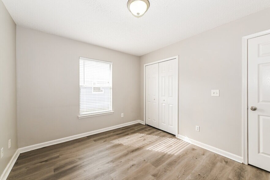 Building Photo - 3578 Caroline Vale Blvd