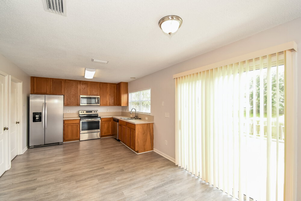 Building Photo - 14139 Crestwick Dr W