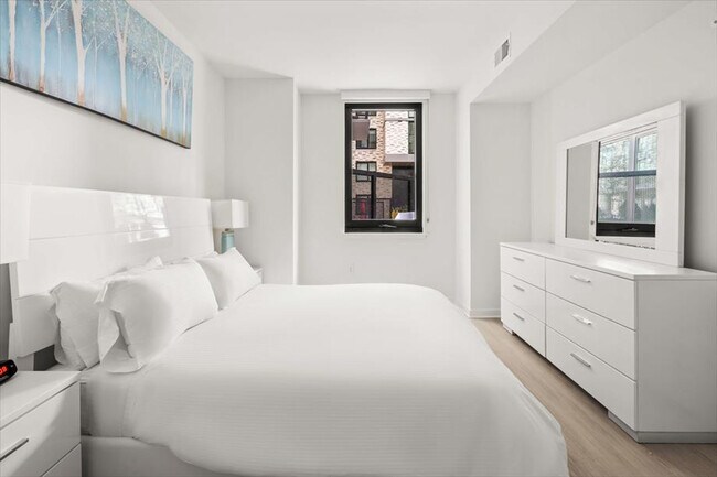 Building Photo - 1051 First St NE