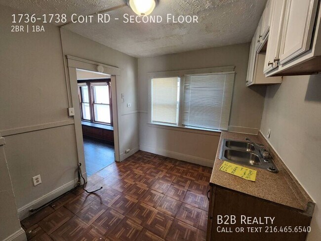 Building Photo - 1736-1738 Coit RD-Second Floor