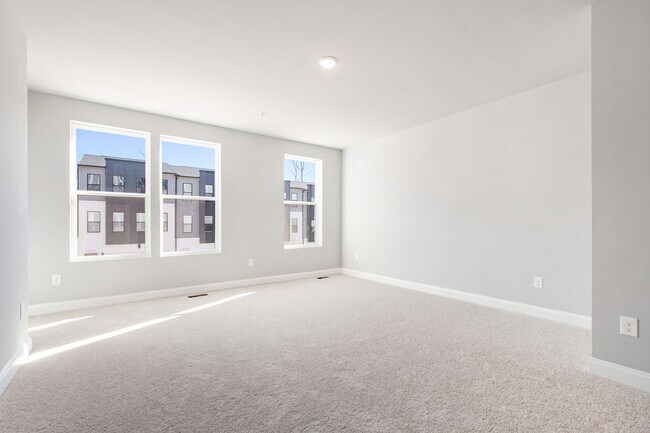 Building Photo - Cozy & Contemporary 3BR Condo in Raven Ridge, Raleigh!