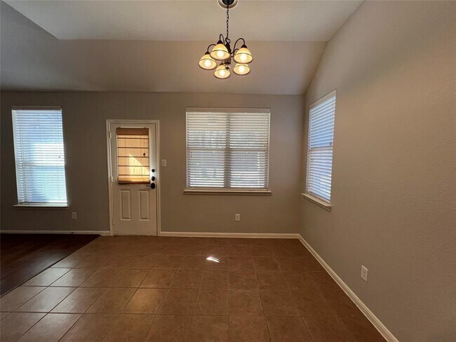 Building Photo - 146 Black Swan Pl