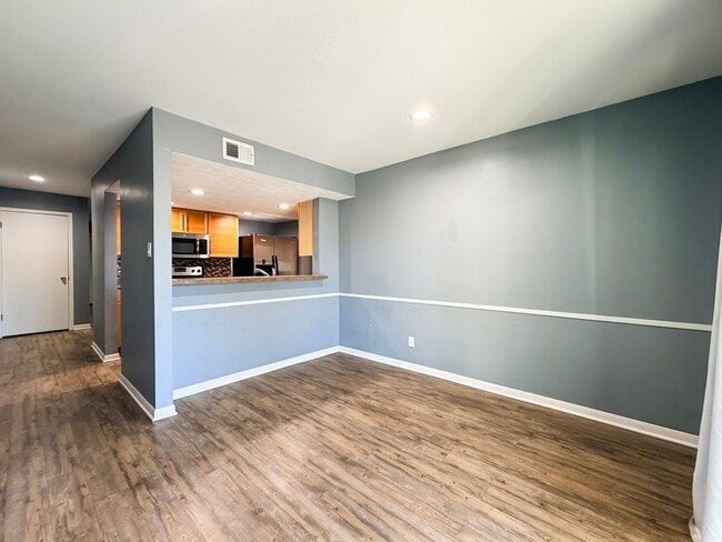 Building Photo - 12633 Memorial Dr