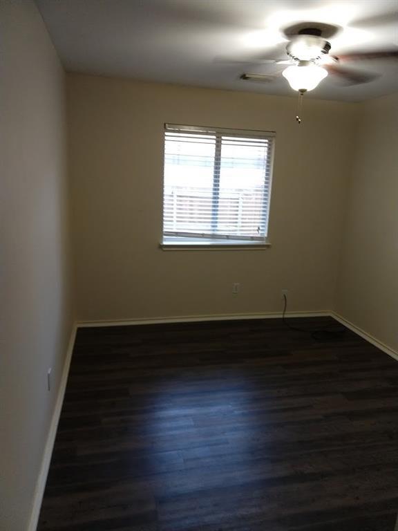Building Photo - 1007 Russwood Cove