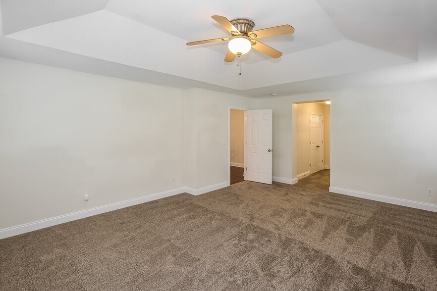 Building Photo - 7542 Brookwood Valley Ln
