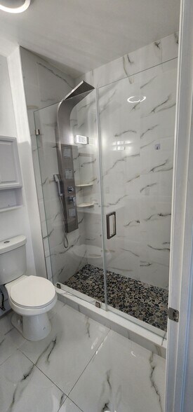 Building Photo - 640 SE 1st St