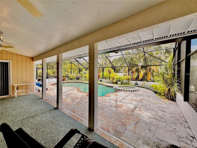 Building Photo - 3601 Garden Lakes Clenet