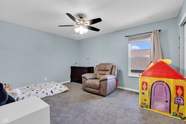 Building Photo - 70 Blue Lace Dr