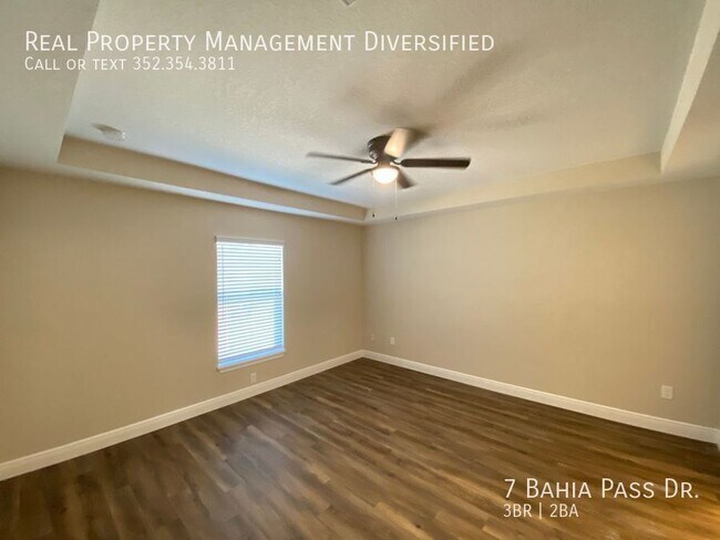 Building Photo - 7 Bahia Pass Dr