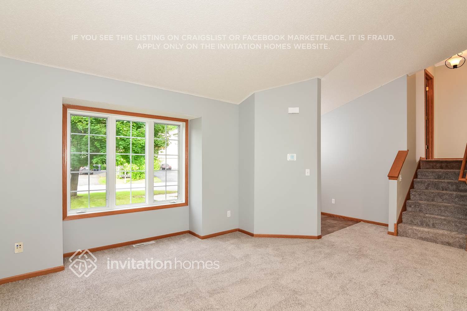 Building Photo - 26678 Oakridge Way